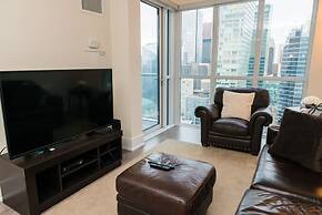 Sarkar Suites - CN Tower Rogers Centre