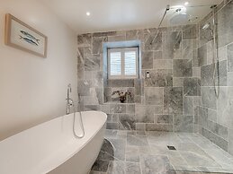 Lower Widdicombe Farm