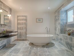 Lower Widdicombe Farm