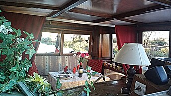 Barge Beatrice cruises on the Canal du Midi