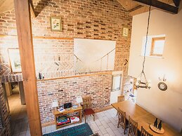 Deerclose West Farmhouse