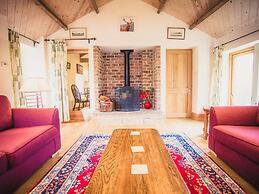 Deerclose West Farmhouse