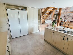 Deerclose West Farmhouse