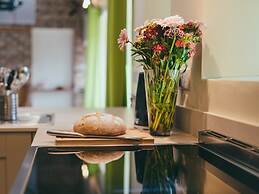 Deerclose West Farmhouse