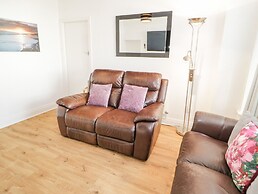 Beside The Sea - Ar Lan y Mor