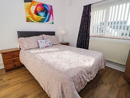 Beside The Sea - Ar Lan y Mor