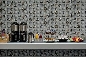 Aloft Chicago Mag Mile