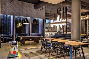 Aloft Chicago Mag Mile