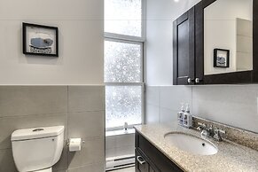 St Laurent Apartments