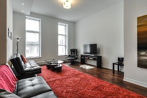 St Laurent Apartments