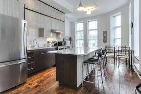 St Laurent Apartments