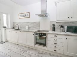 Driftwood, 23 Roa Island