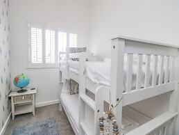 Driftwood, 23 Roa Island