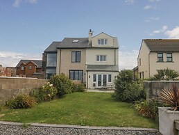 Driftwood, 23 Roa Island