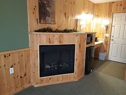 Vacationland Inn & Suites