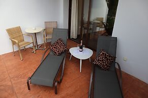 Hotel Admiral Casino & Lodge