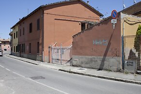 Nice Apartment in an English Style Building On the First Floor, With a