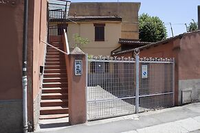 Nice Apartment in an English Style Building On the First Floor, With a