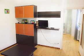 Nice Apartment in an English Style Building On the First Floor, With a