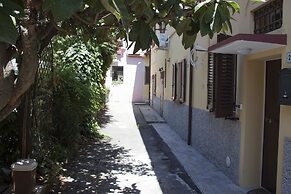 Nice Apartment in an English Style Building On the First Floor, With a