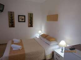 Milos Inn & Maisonette