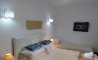 Milos Inn & Maisonette