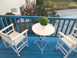 Milos Inn & Maisonette