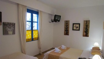 Milos Inn & Maisonette