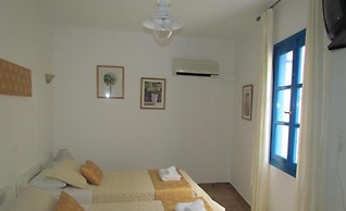 Milos Inn & Maisonette