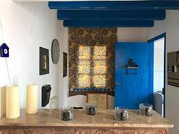 Milos Inn & Maisonette