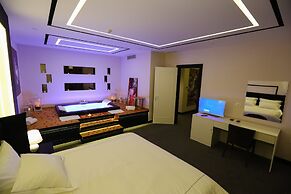 Delta Hotel