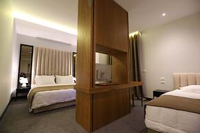 Delta Hotel