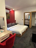 Mavilla Hotel