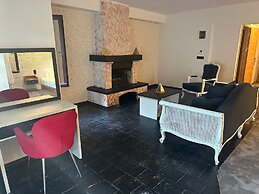 Mavilla Hotel