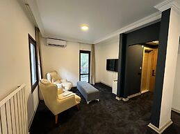Mavilla Hotel