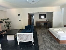 Mavilla Hotel
