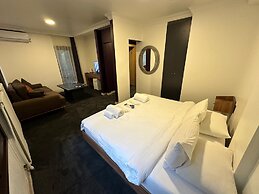 Mavilla Hotel