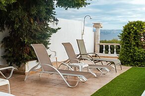 Mistral Apartments Aegina