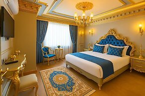 Real King Suite Hotel