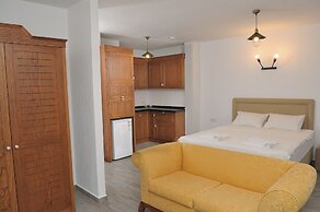 Brothers Cesme Boutique Hotel