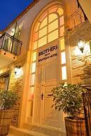 Brothers Cesme Boutique Hotel