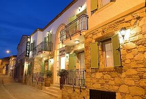 Brothers Cesme Boutique Hotel