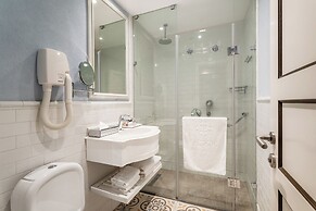 Edmond Luxury Hotel & Spa