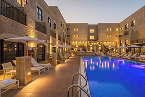 Edmond Luxury Hotel & Spa