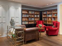 Edmond Luxury Hotel & Spa