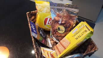 3 Bedroom Pool Villa near Beach & Laguna