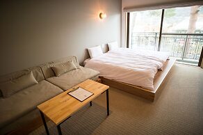 Emblem Flow Hakone - Hostel