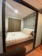 1 Bedroom Deluxe Condo at Apartelle D' Oasis