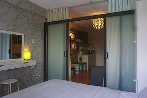 1 Bedroom Deluxe Condo at Apartelle D' Oasis