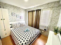 1 Bedroom Deluxe Condo at Apartelle D' Oasis